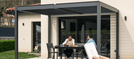 Motoros bioklimatikus pergola