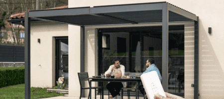 Motoros bioklimatikus pergola